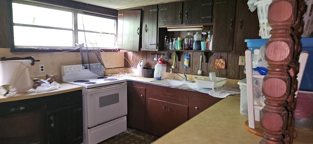 306 Nw 9th St, 32322