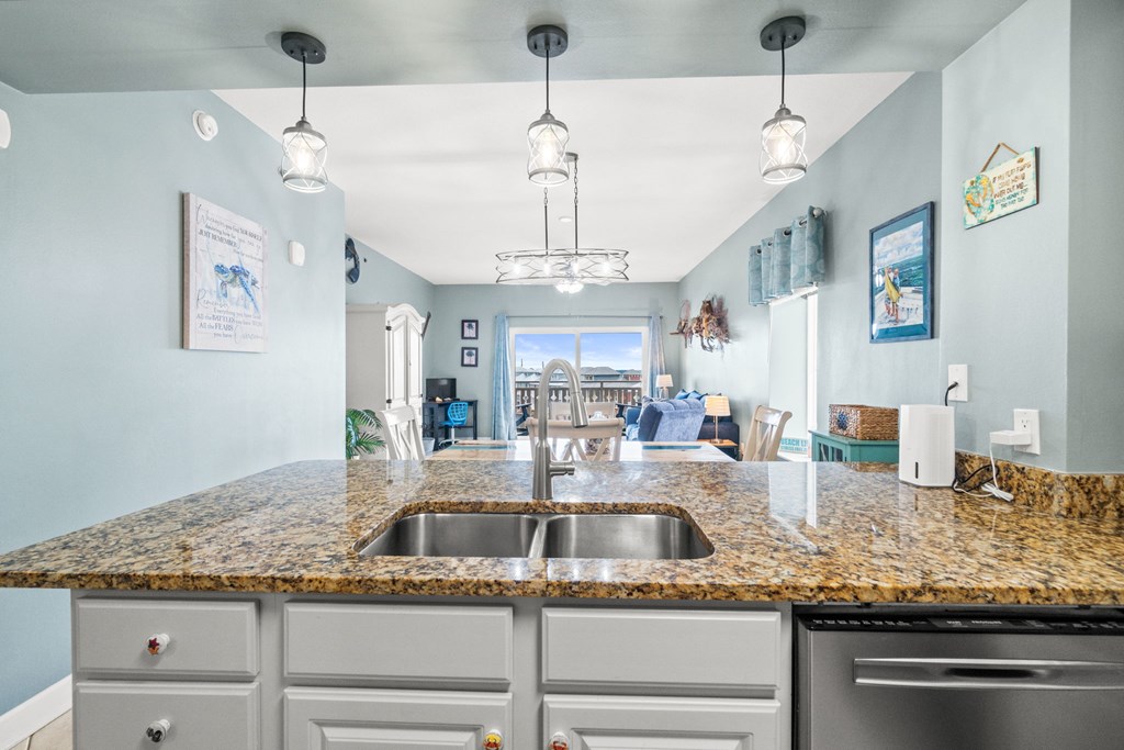 3300 Hwy 98 # 404, 32456 Unit: 404