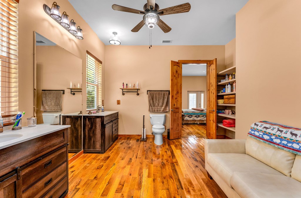 800 Hickory Hammock Rd, 32322