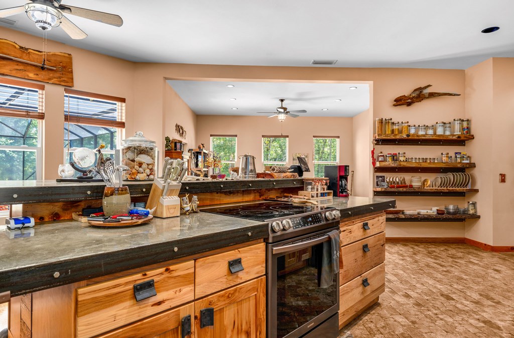 800 Hickory Hammock Rd, 32322