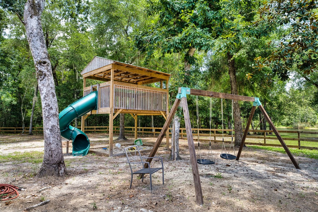 800 Hickory Hammock Rd, 32322