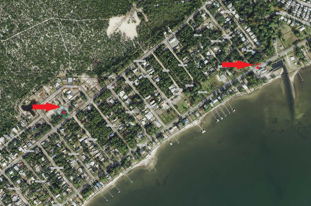 2245 Oak St, 32322