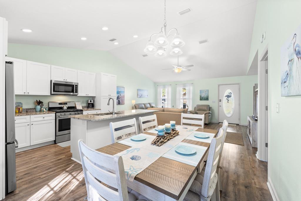 112 Tyler Terr, Port St. Joe 32456
