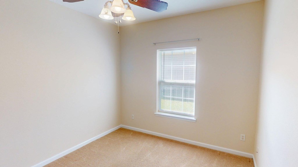 261 Abby Dr, 32465