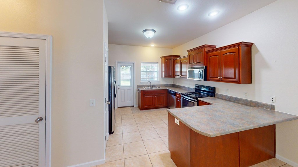 261 Abby Dr, 32465