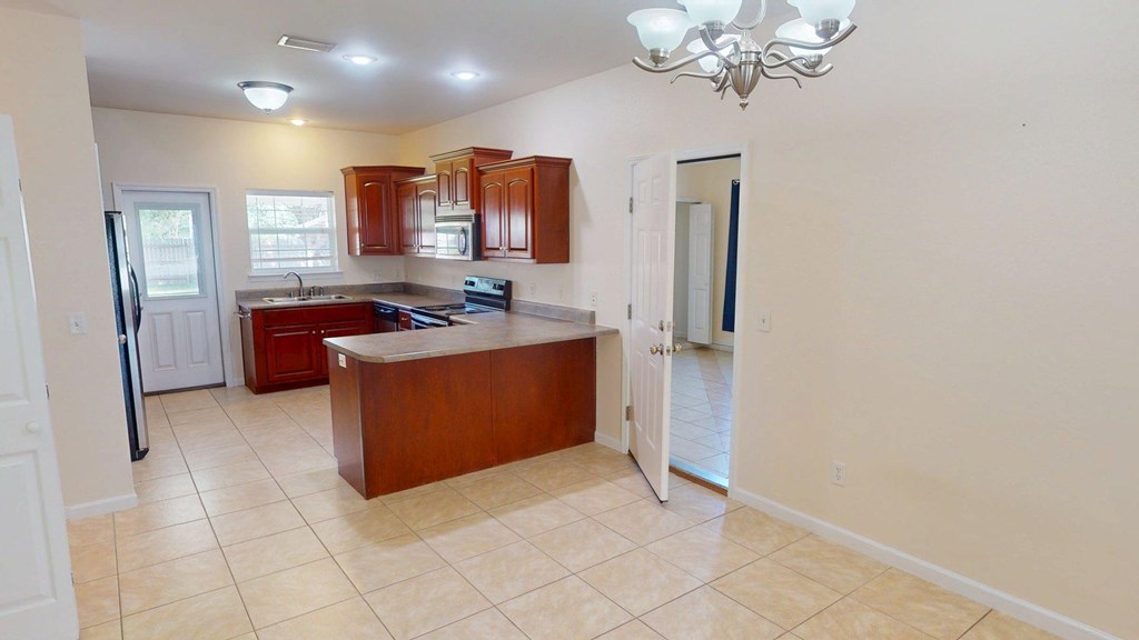 261 Abby Dr, 32465