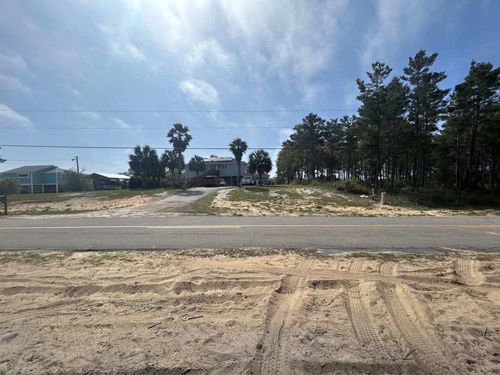 1863 Lighthouse Rd, 32322