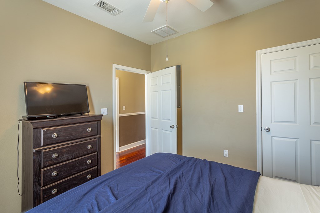 501c Ne Ave A # C, 32322 Unit: C