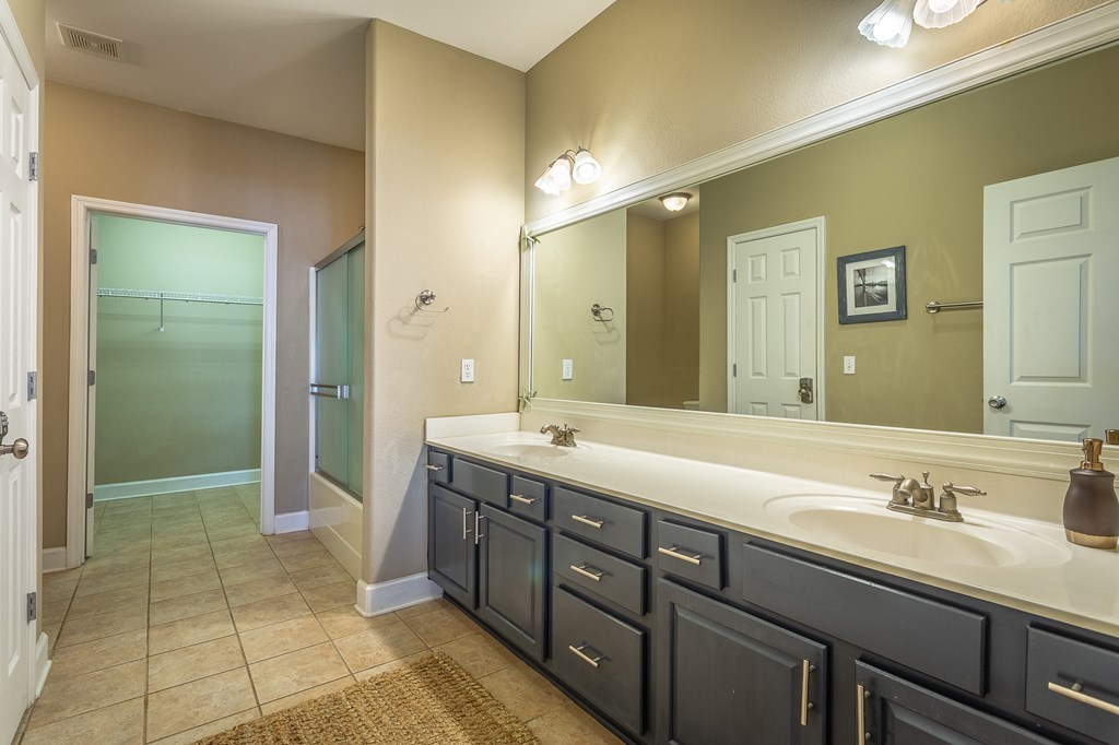 501c Ne Ave A # C, 32322 Unit: C