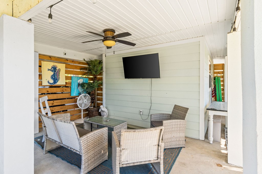 301 Hatley Dr, 32456