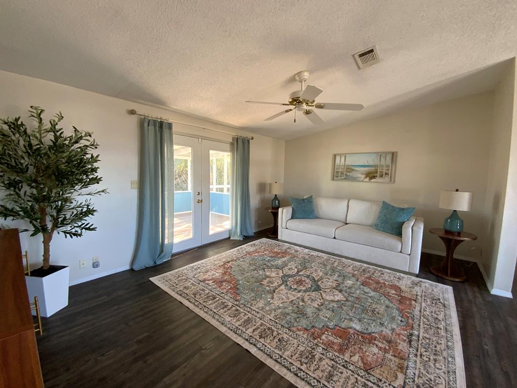 120 Sunray Ct, Port St. Joe 32456