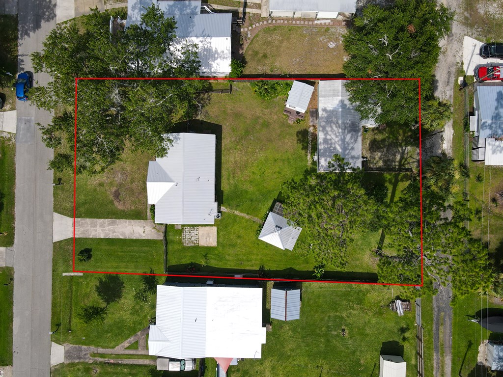 520 7th St, Port St. Joe 32456