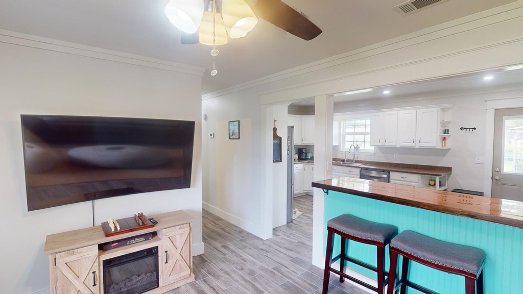 520 7th St, Port St. Joe 32456