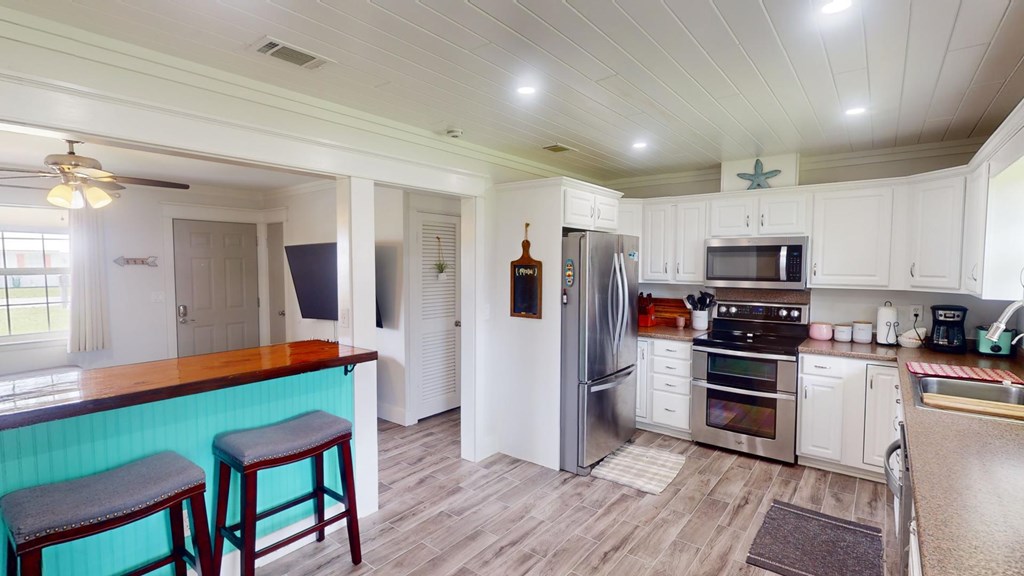 520 7th St, Port St. Joe 32456