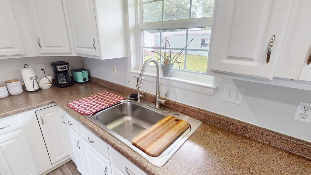 520 7th St, Port St. Joe 32456