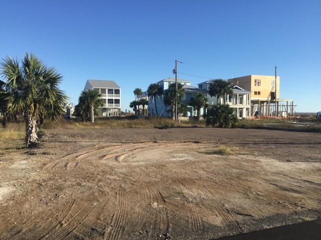 107 S 39th St, 32456
