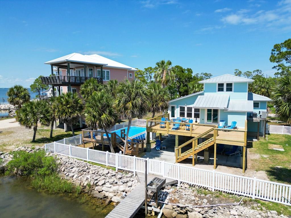 509 W Sawyer St, St. George Island 32328