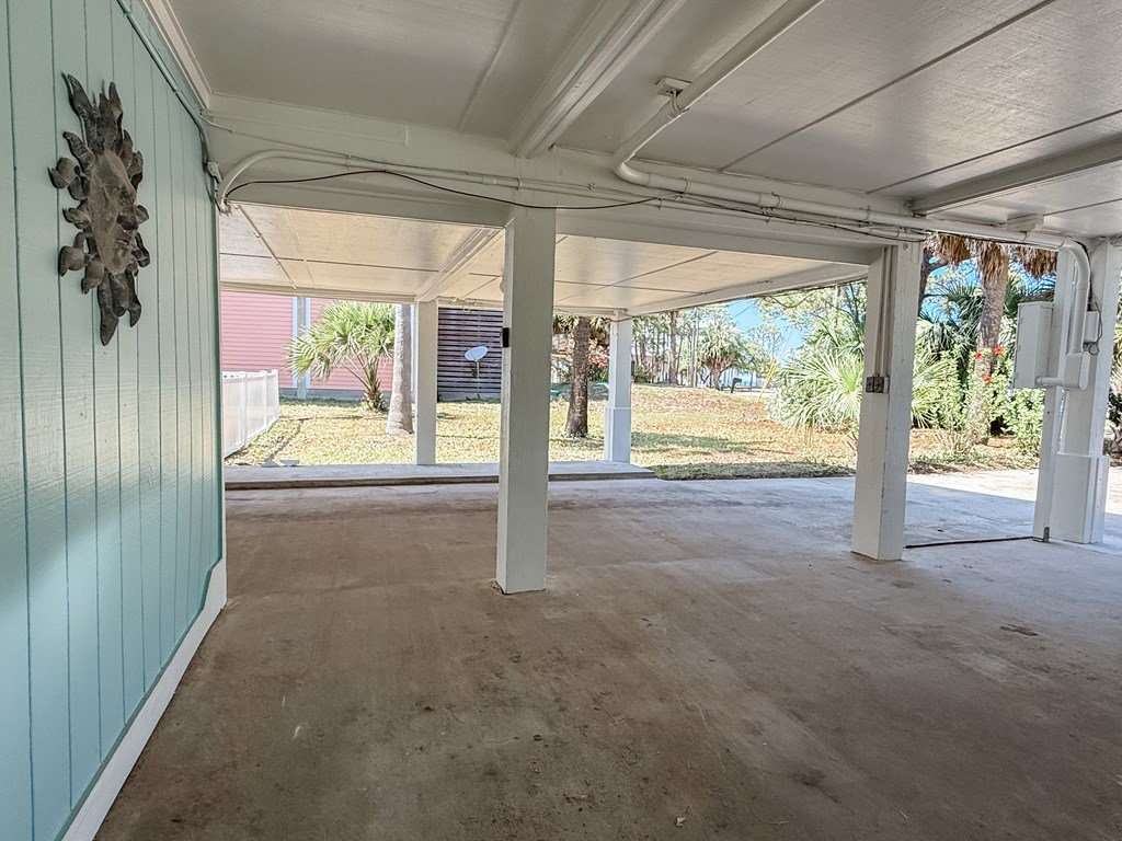 509 W Sawyer St, St. George Island 32328