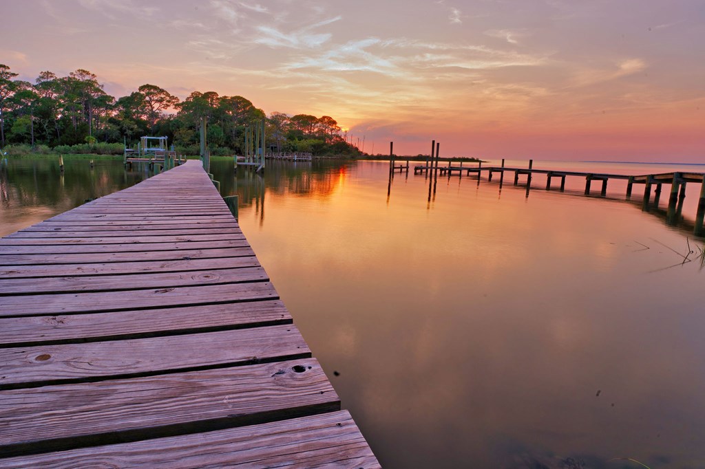 509 W Sawyer St, St. George Island 32328