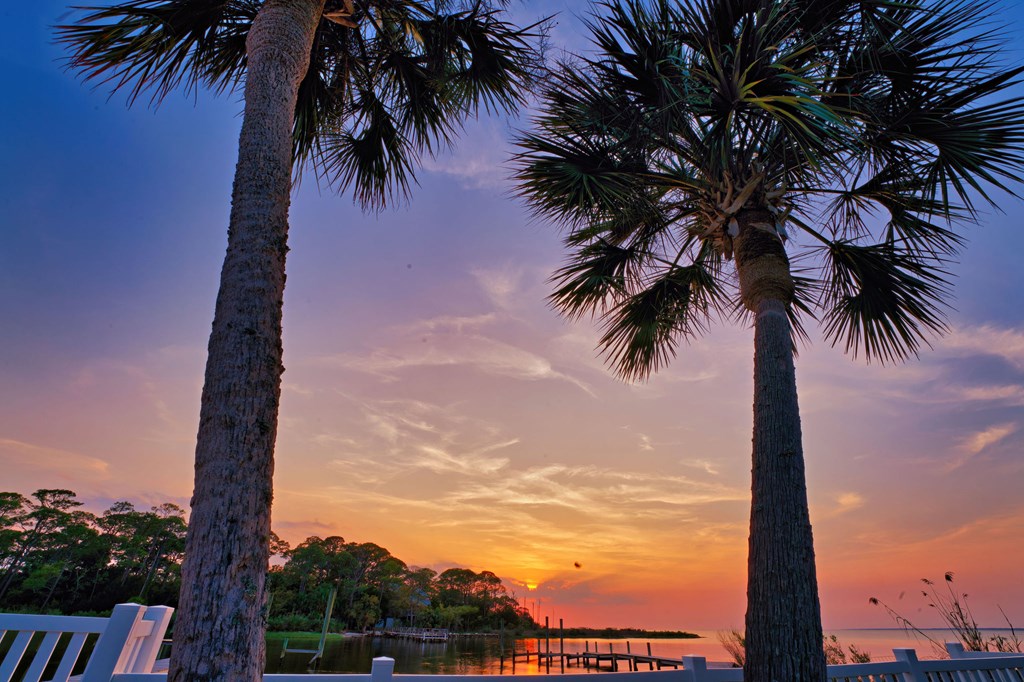 509 W Sawyer St, St. George Island 32328