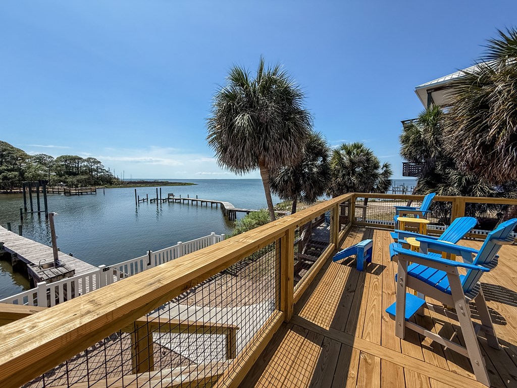 509 W Sawyer St, St. George Island 32328