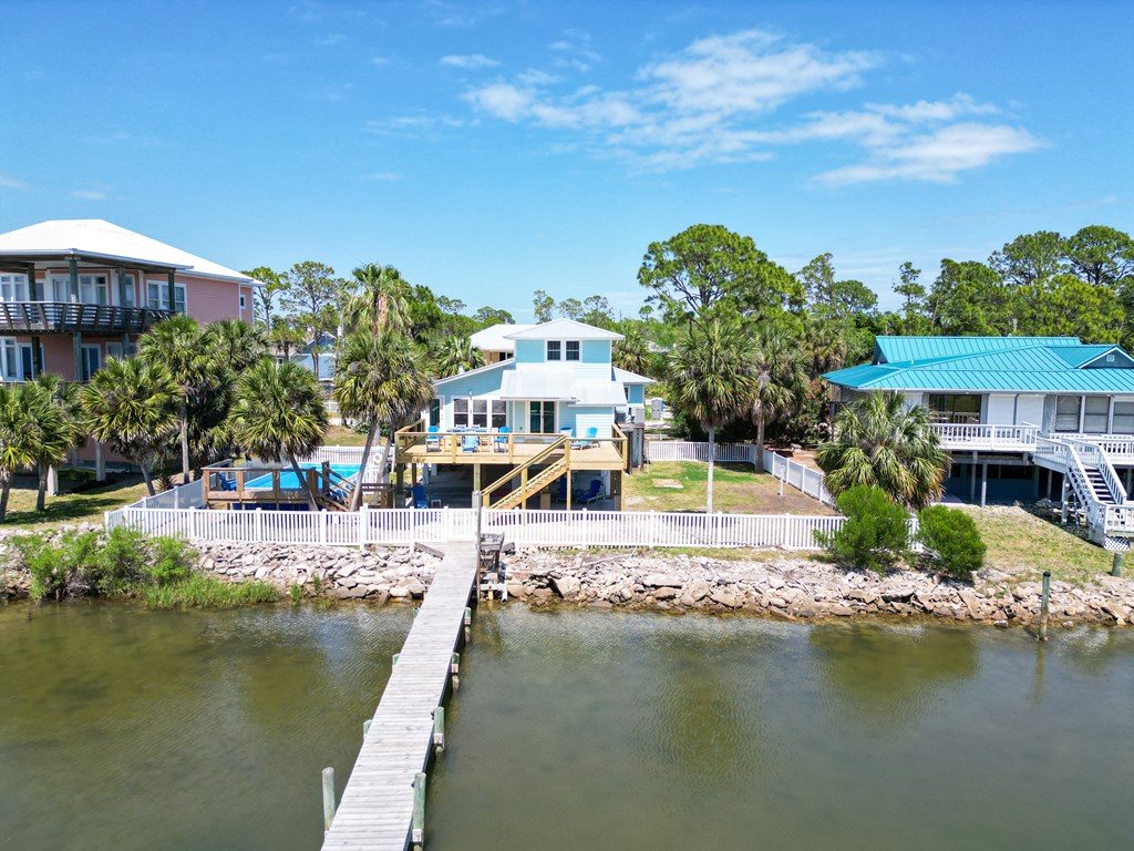509 W Sawyer St, St. George Island 32328
