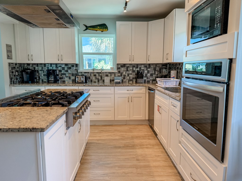 509 W Sawyer St, St. George Island 32328