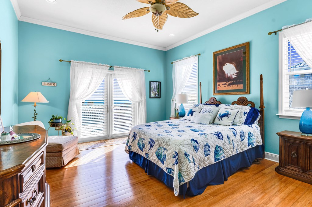 1065 W Gorrie Dr, St. George Island 32328