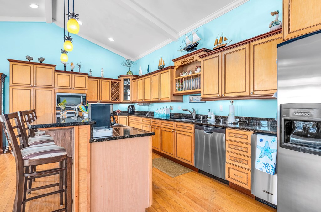 1065 W Gorrie Dr, St. George Island 32328