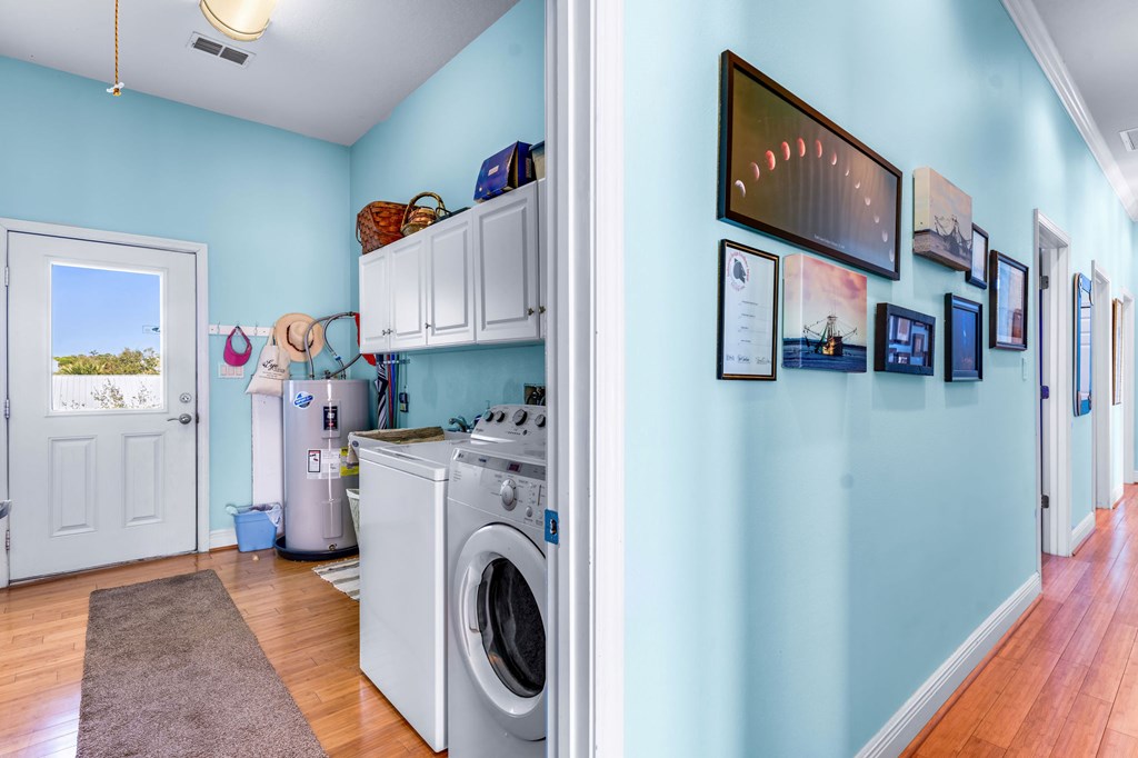 1065 W Gorrie Dr, St. George Island 32328