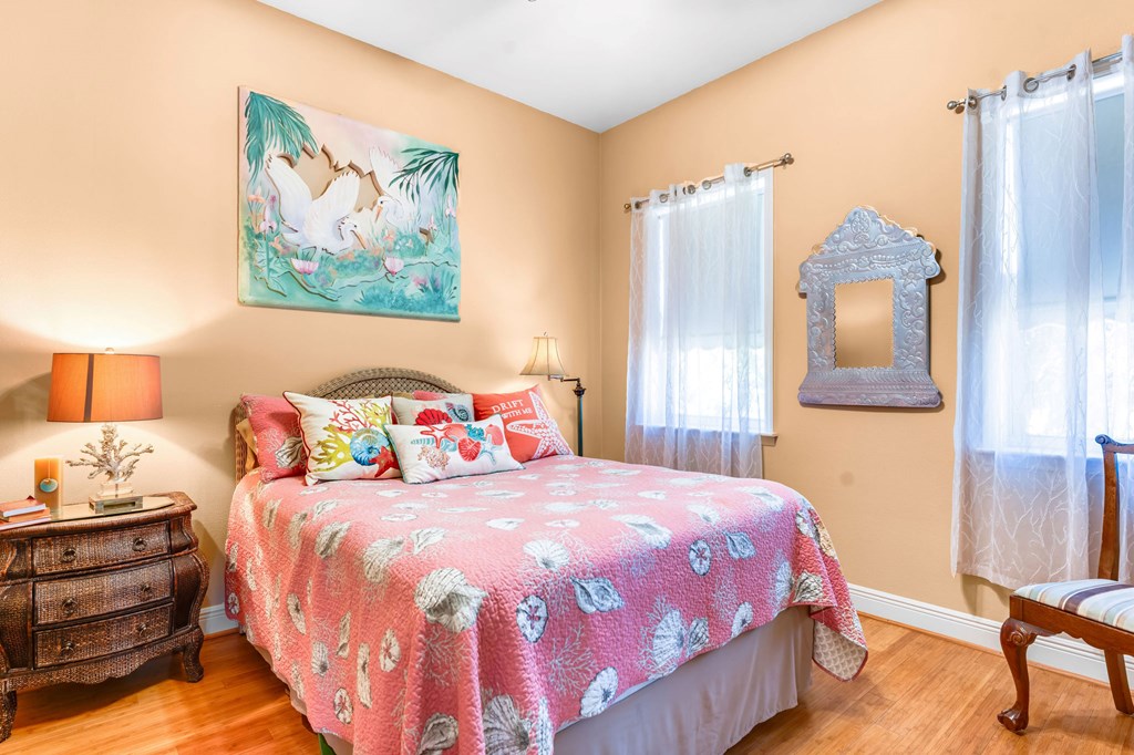 1065 W Gorrie Dr, St. George Island 32328