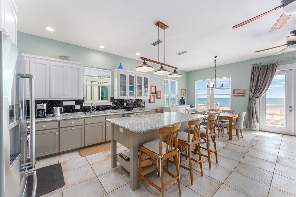 734 Indian Pass Rd, Port St. Joe 32456