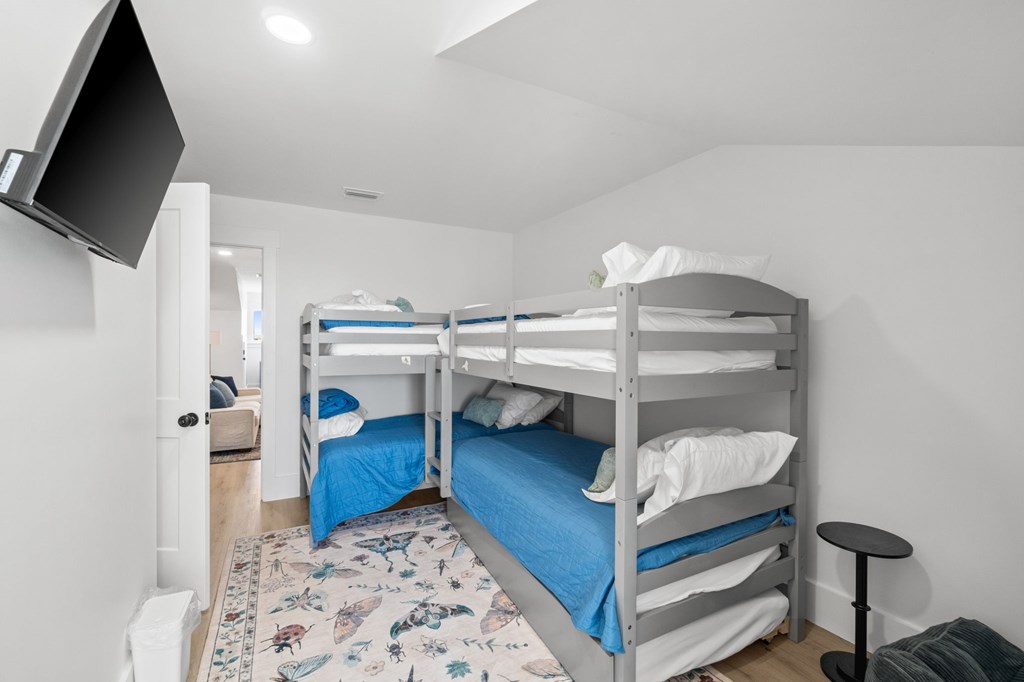 109 38th St # 9, 32456 Unit: 9