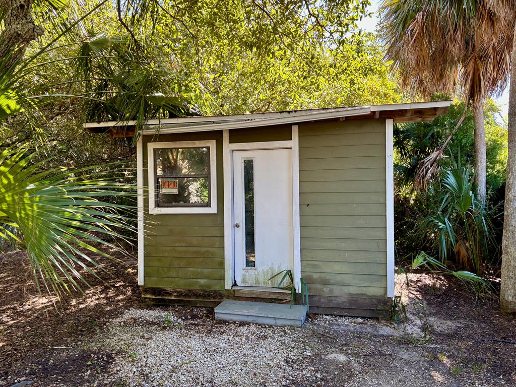 316 W Pine Ave, St. George Island 32328