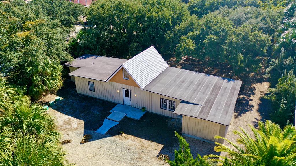 316 W Pine Ave, St. George Island 32328