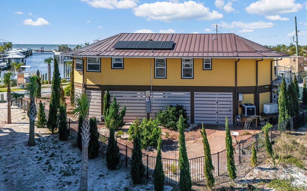 118 Canal Pkwy, 32456