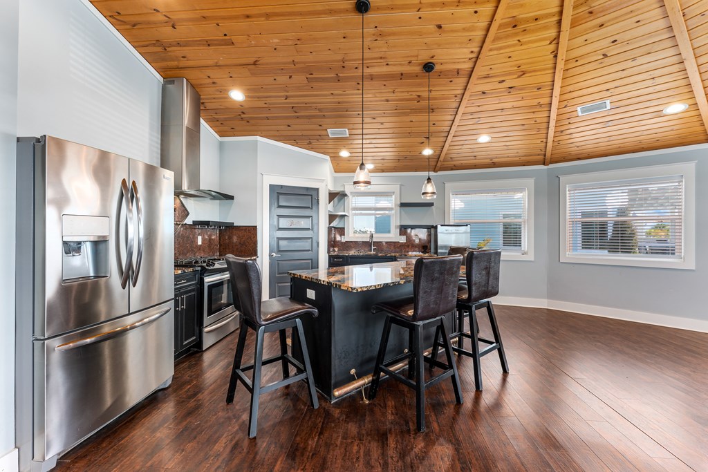 118 Canal Pkwy, 32456