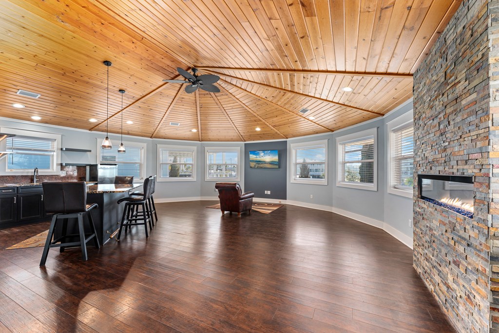 118 Canal Pkwy, 32456