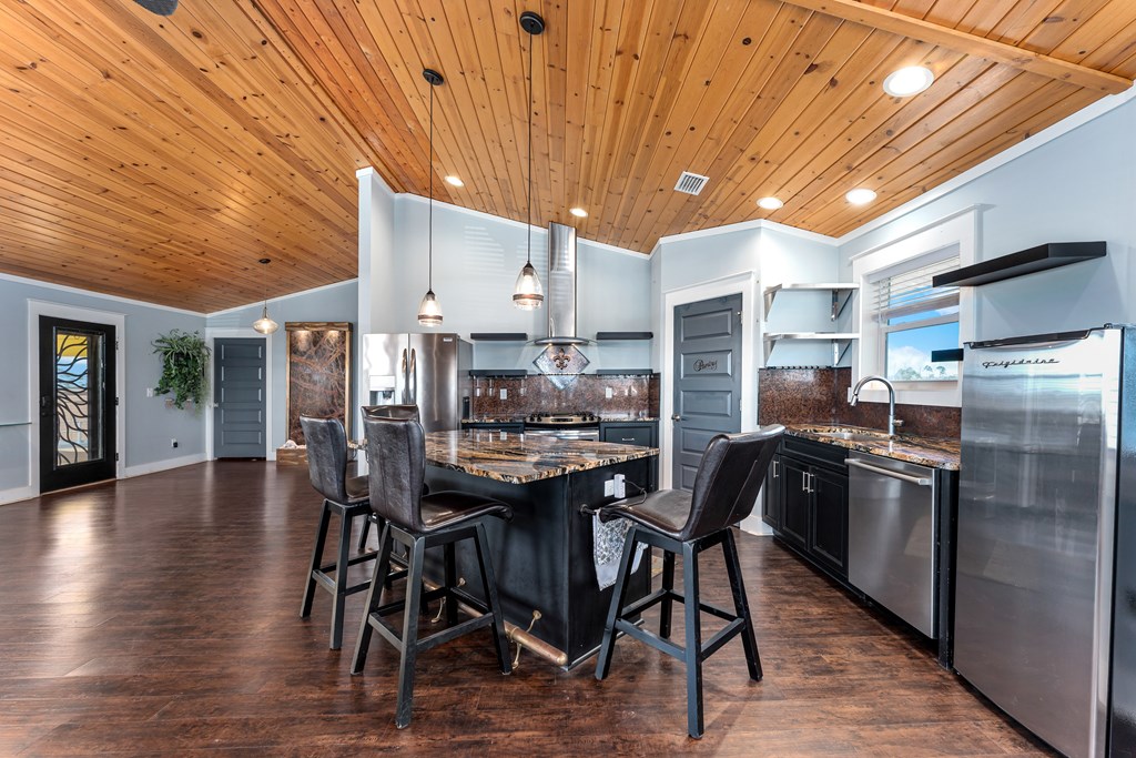 118 Canal Pkwy, 32456