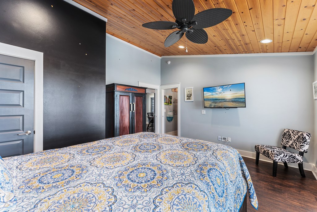 118 Canal Pkwy, 32456