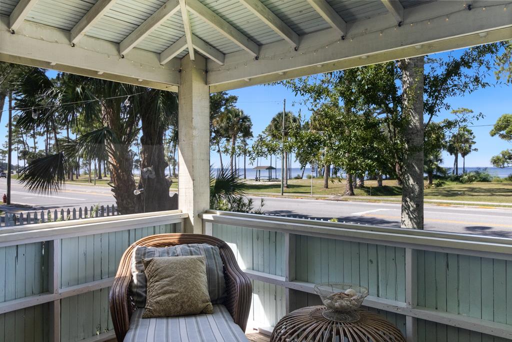 201 8th St, Port St. Joe 32456