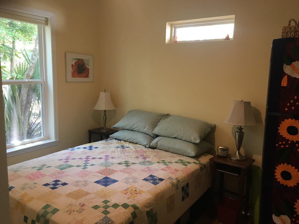 123 Ave L, 32320