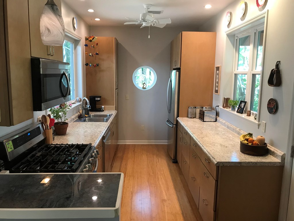 123 Ave L, 32320