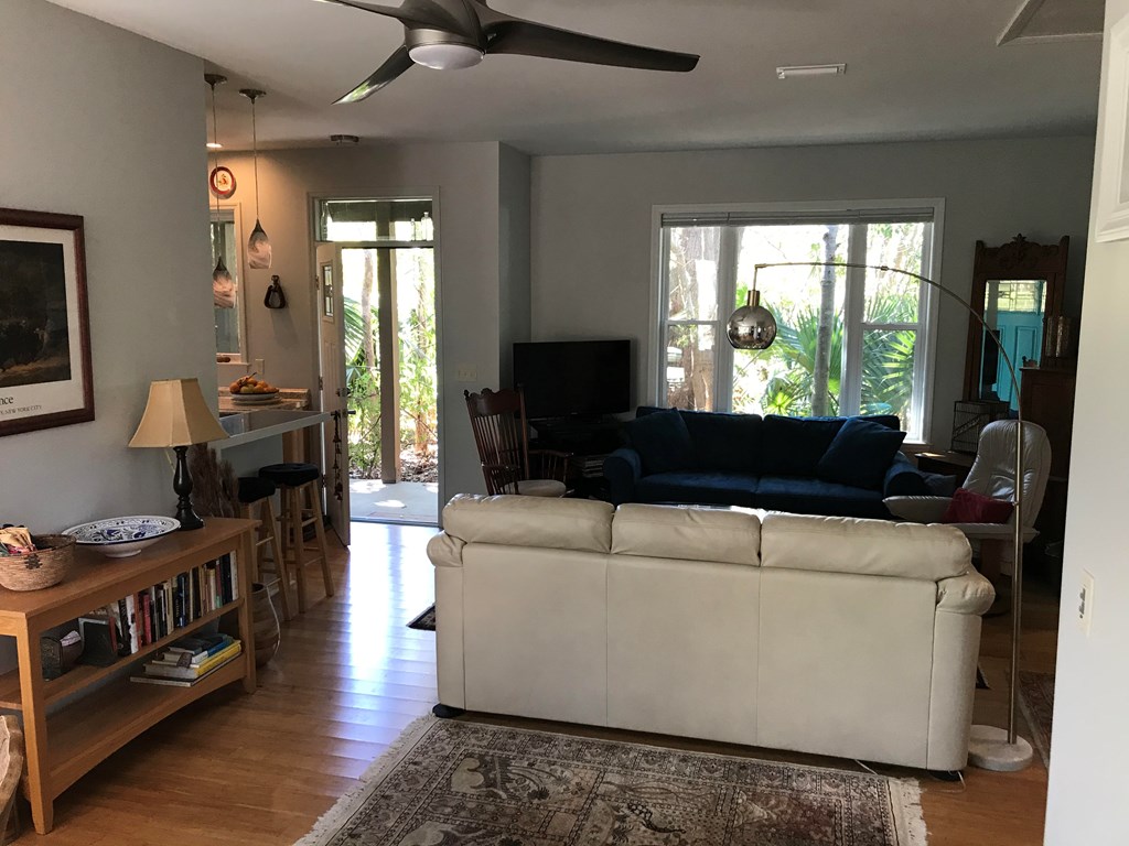 123 Ave L, 32320