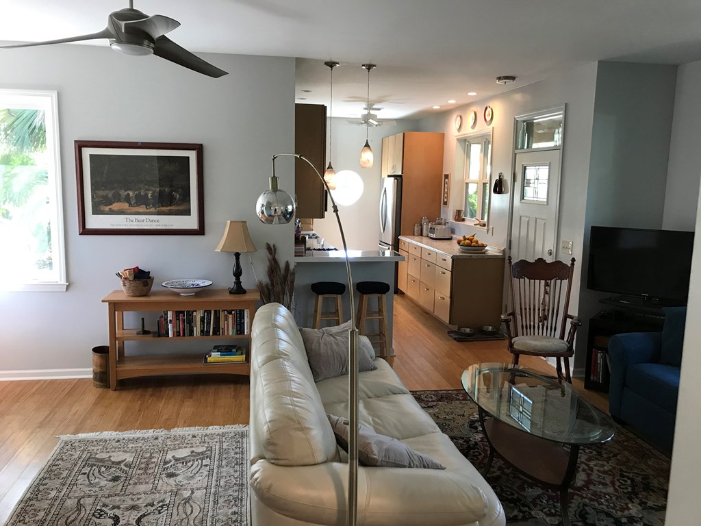 123 Ave L, 32320