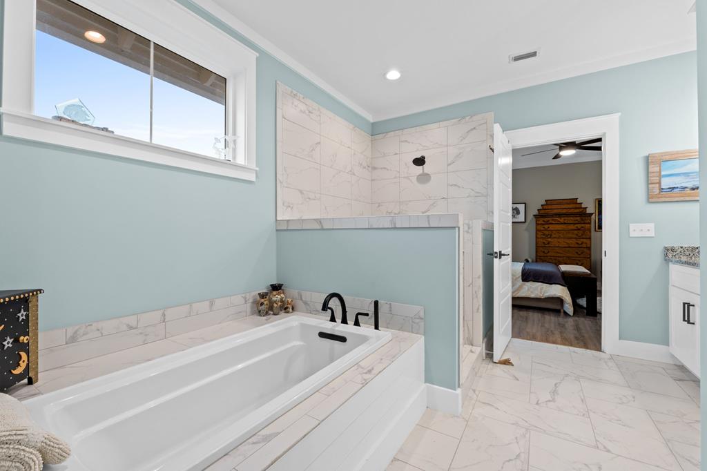 108 St Charles St, 32456