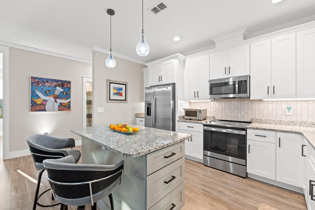108 St Charles St, 32456