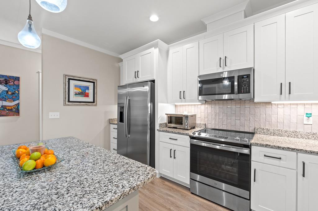 108 St Charles St, 32456