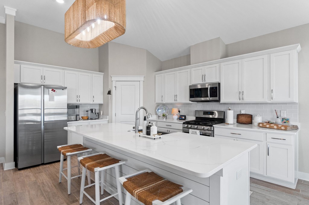 111 St Christopher St, 32456