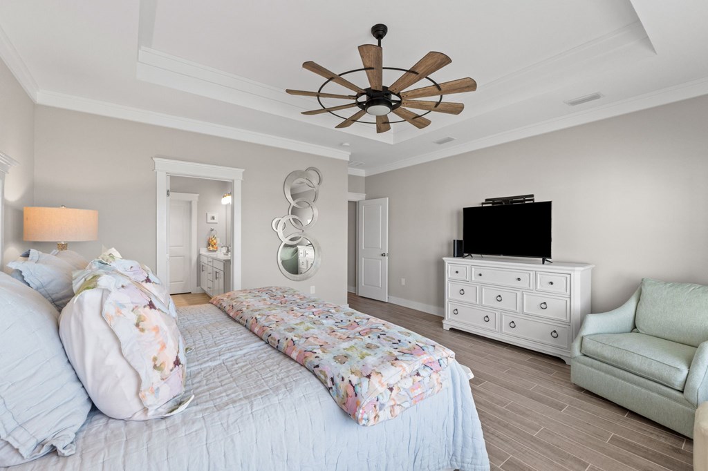 111 St Christopher St, 32456